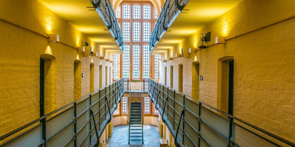 Prison 7